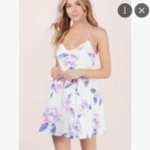 BRAND: Tobi Floral dress